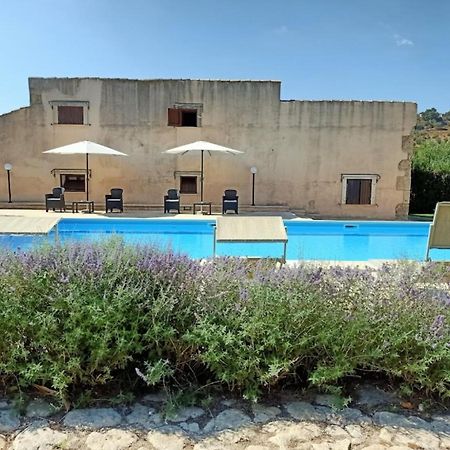 Agriturismo La Fiumara Villa โนโต ภายนอก รูปภาพ